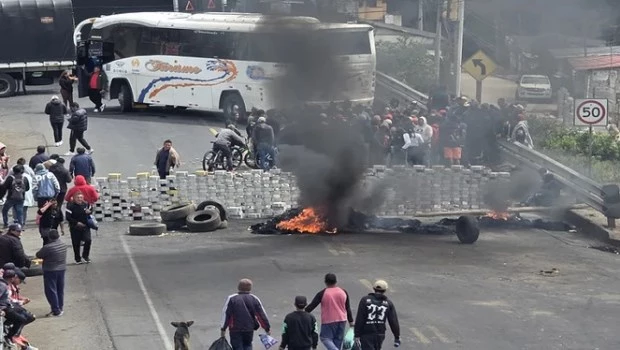 Declaran estado de excepción en siete provincias de Ecuador