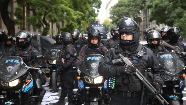Gran operativo de seguridad en el Congreso durante la Marcha Federal y la sesión en Diputados