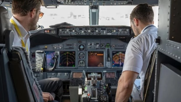 El Gobierno flexibilizó el sistema de licencias y habilitaciones para los pilotos de aviones