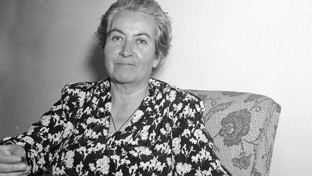Mistral (1889-1957) fue docente, escritora, diplomática y colaboradora habitual de diarios y periódicos.