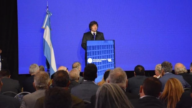 Milei: “La sociedad va a volver a reflexionar y este 26 de octubre va a pintar de violeta el país”
