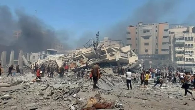 Israel destruyó el principal centro de salud evacuado en Gaza 