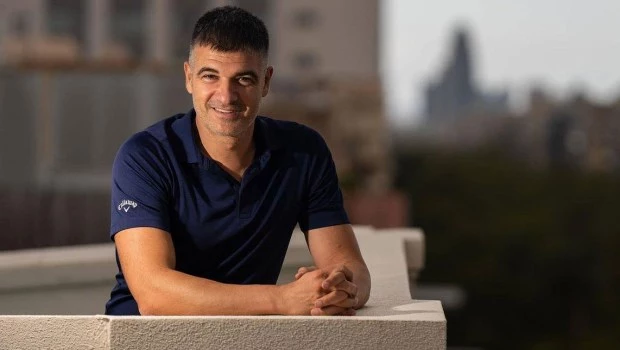 ‘El nuevo viaje de El Principito’ está escrita por el español Eloy Moreno y cuenta con la aprobación de la Fondation Antoine De Saint-Exupéry.