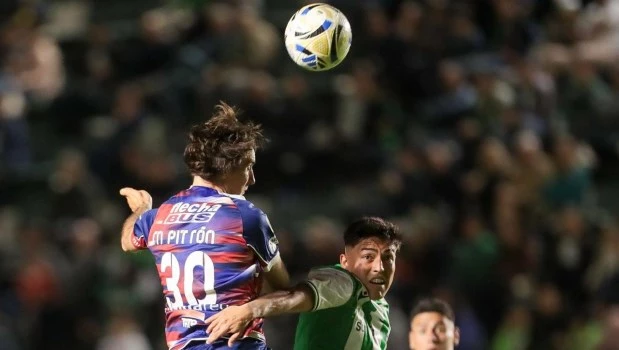 Unión igualó sin goles con Banfield y sigue liderando la zona A