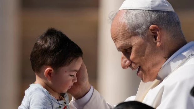El papa lamenta "la miseria de pueblos enteros,azotados por la guerra y la explotación"