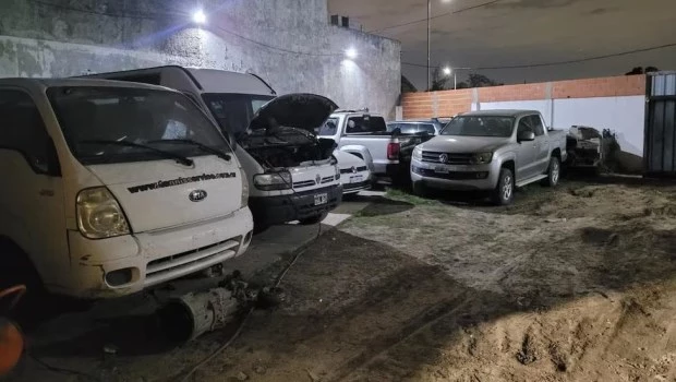 Secuestraron cientos de autopartes y detuvieron a cuatro delincuentes en Moreno