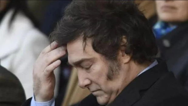 Arrinconado y a la defensiva