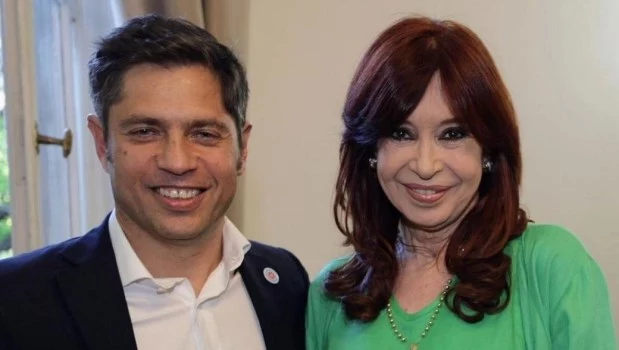 Kicillof visitó a Cristina Kirchner en su arresto domiciliario de San José 1111, pero no hubo foto del encuentro 