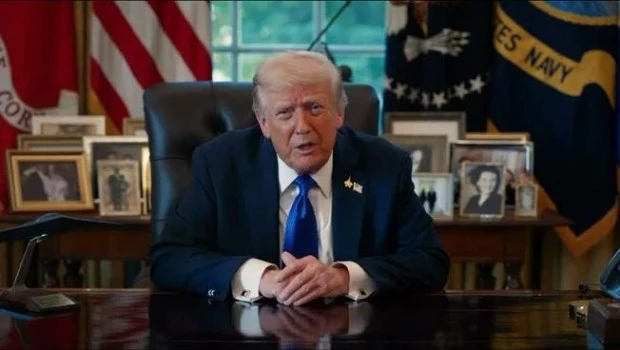 Trump dice que Israel acordó una "línea de retirada inicial" en Gaza y llamó a Hamás a aceptar la propuesta