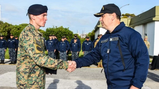 Integrantes de las Fuerzas Armadas se formaron como buzos militares
