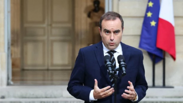 Renunció el primer ministro de Francia 