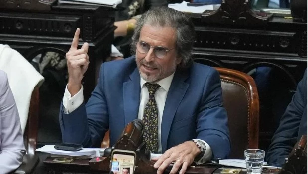 El oficialismo impulsa a Bertie Benegas Lynch para reemplazar a Espert al frente de la Comisión de Presupuesto