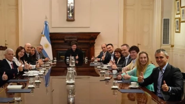 Milei encabezó una nueva reunión de Gabinete reducida tras el fallo de la Justicia Electoral