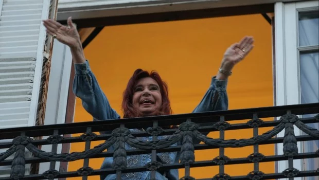 El kirchnerismo convoca a una caravana a la casa de Cristina por el 17 de octubre