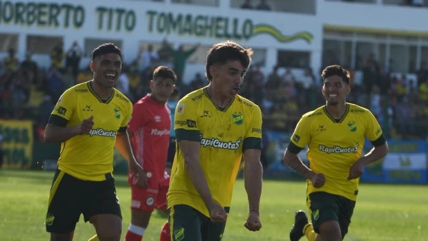 Defensa venció a Argentinos y se trepó a lo más alto de la Zona A del Torneo Clausura