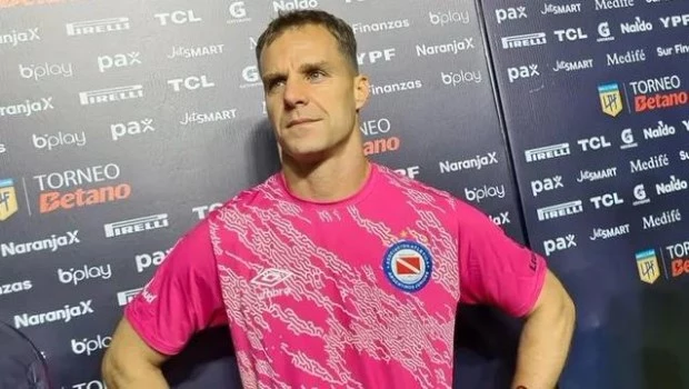 El “Ruso” Rodríguez sufrió la rotura de ligamentos y tendrá ocho meses de recuperación