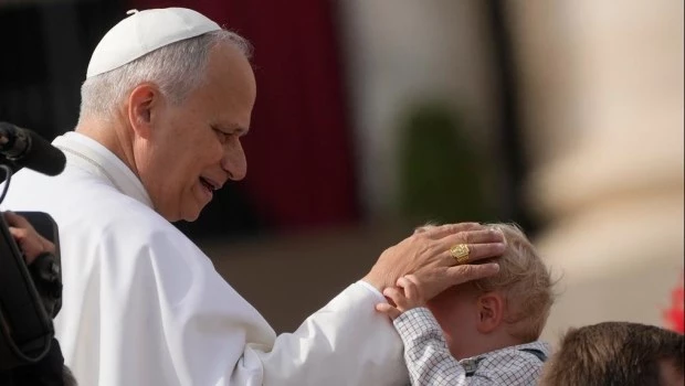 León XIV pide que se respeten la legitimas aspiraciones de los israelíes y palestinos