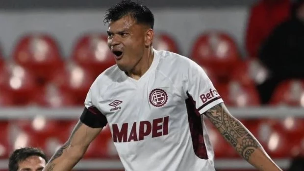 Independiente prolongó su mal momento con una nueva derrota, ,esta vez ante Lanús