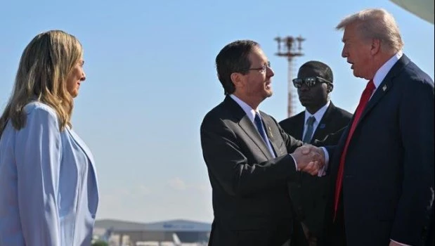 Trump le solicitó a Herzog que indulte a Netanyahu de los cargos por corrupción