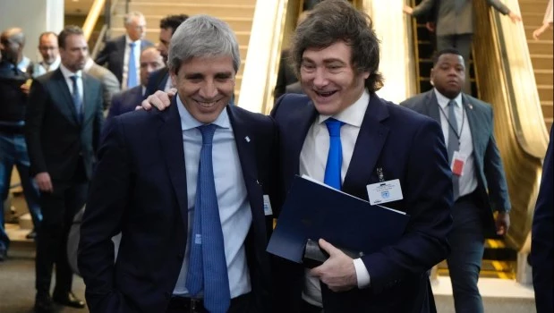 Milei, eufórico, antes de la cumbre con Trump: "Nos van a salir dólares por las orejas"