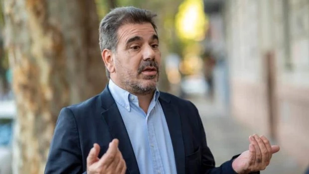 Para Ritondo "es una muy mala señal" que la foto de Santilli no esté en la boleta