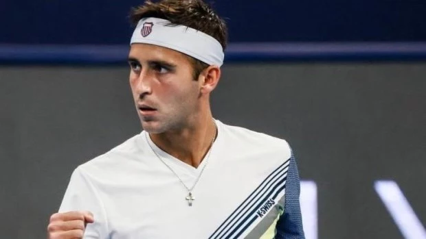 Tomás Etcheverry volvió con triunfo en el ATP de Estocolmo