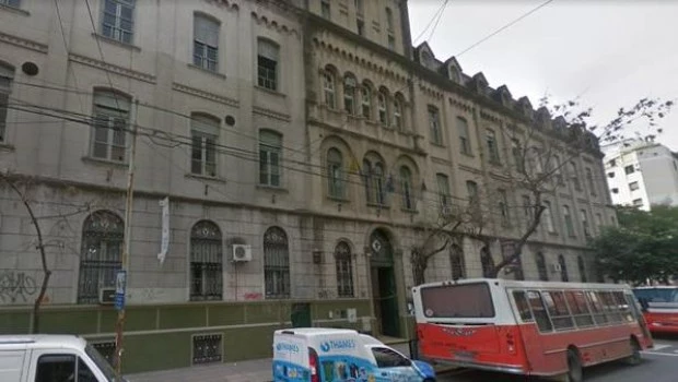 Explosión en un colegio de Palermo: cinco heridos