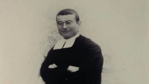 San Héctor Valdivielso Sáez fue fusilado por odio a la fe, en medio de la violencia revolucionaria de izquierda que se había desatado en Asturias.