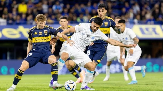 Pese a que controló el partido, Boca tuvo dos errores y perdió con Belgrano en la Bombonera 