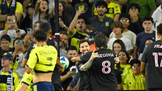Messi brilló con tres goles y el Inter Miami aplastó 5-2 a Nashville