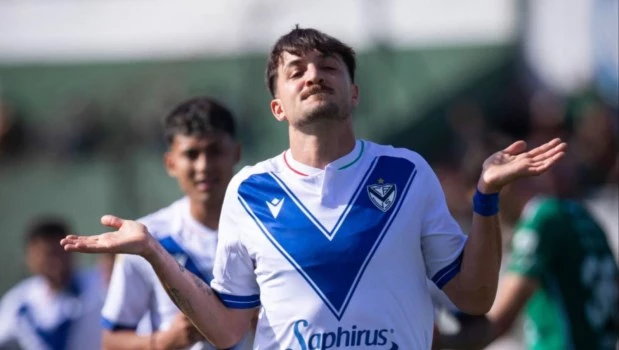 Vélez venció 2 a 0 a Sarmiento en Junín