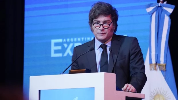 Milei: “Si no podemos salir al mercado, haremos los pagos de deuda de 2026 con el swap"