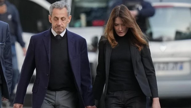 El ex presidente francés Nicolas Sarkozy ya cumple en prisión su condena