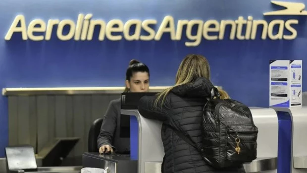 Alrededor de 60 vuelos de Aerolíneas Argentinas se verán afectados por asamblea de pilotos