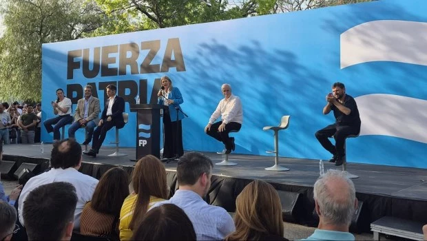Los candidatos de Fuerza Patria se dieron cita en la Universidad de San Martín.