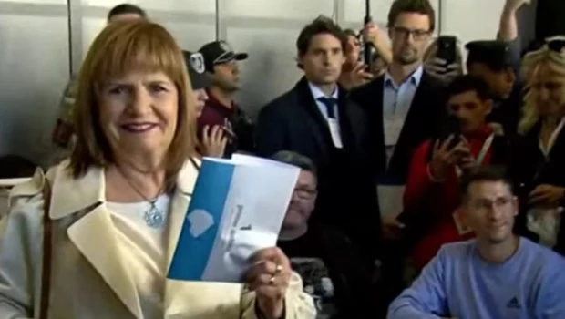 Bullrich vaticina que, tras las elecciones, Argentina está “a mitad del camino de un cambio profundo”