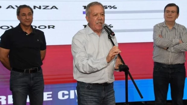 Con el 70 por ciento de los votos, Elías Suárez del Frente Cívico es el nuevo gobernador de Santiago del Estero