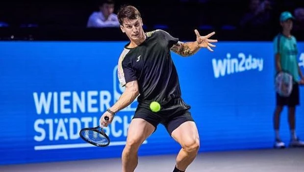 Masters 1000 de París: Ugo Carabelli le ganó a Etcheverry el duelo de argentinos