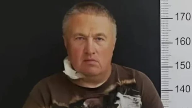 Un padre reclama justicia: su expareja se llevó a su hija a Rusia y España y pide que sea imputada por sustracción