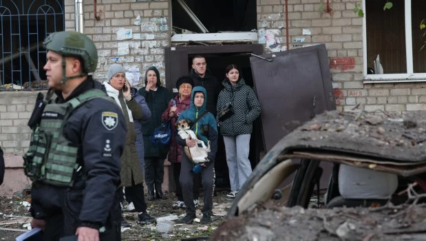 Rusia vuelve a atacar la red eléctrica ucraniana, causa apagones en todo el país y deja seis muertos