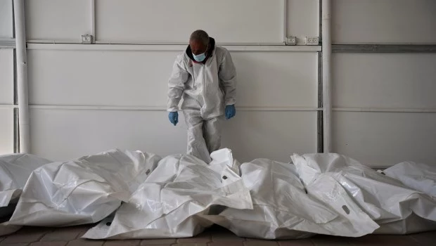 Israel entrega los cuerpos de 30 palestinos mientras avanza el acuerdo de alto el fuego