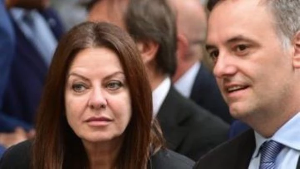 Adorni se reúne mano a mano con ministros y encabezará reuniones de Gabinete