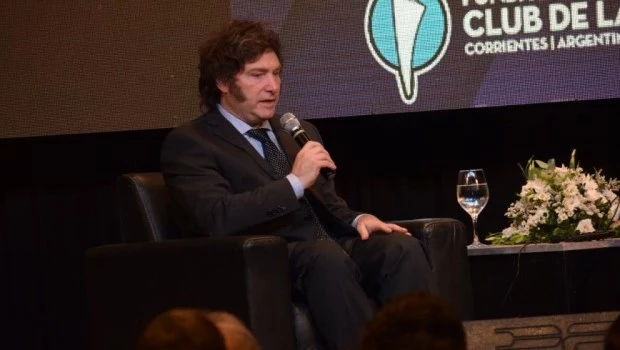 Javier Milei visita Corrientes: sin agenda con Valdés que viaja a la India