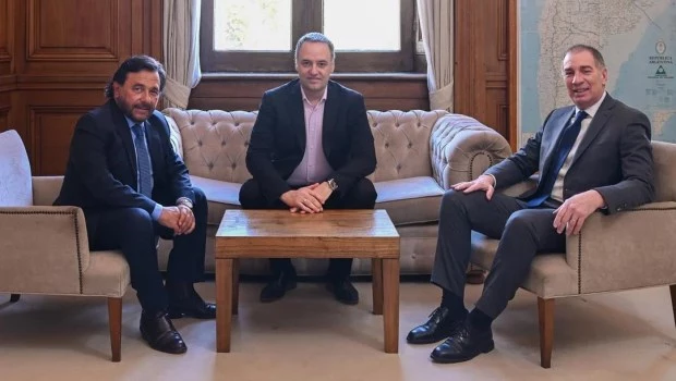 El jueves último, Santilli avanzó con el tucumano Osvaldo Jaldo en la agenda de Presupuesto y reformas que el Gobierno quiere aprobar en extraordinarias.