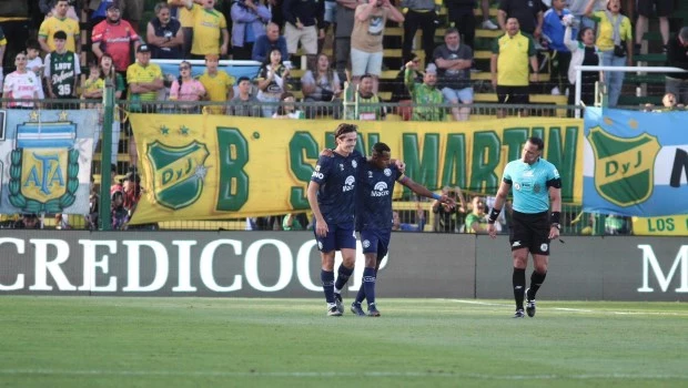 Independiente Rivadavia superó a Defensa y Justicia en la última fecha del Torneo Clausura