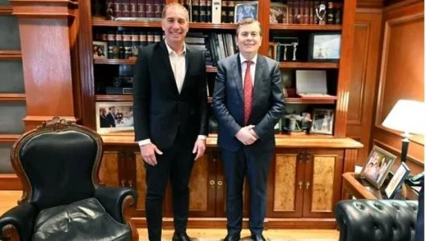 Zamora le dijo a Santilli que está abierto a la discusión por el Presupuesto y las reformas que impulsa el Gobierno