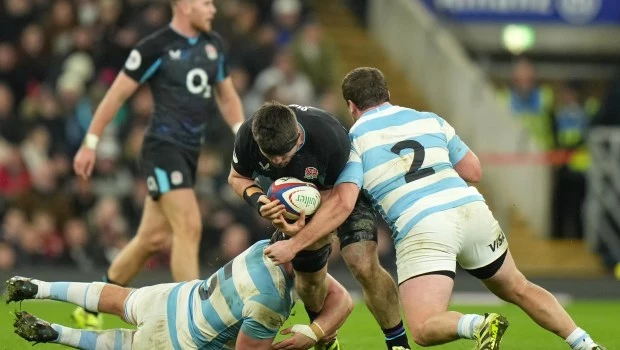Los Pumas no pudieron contra Inglaterra 