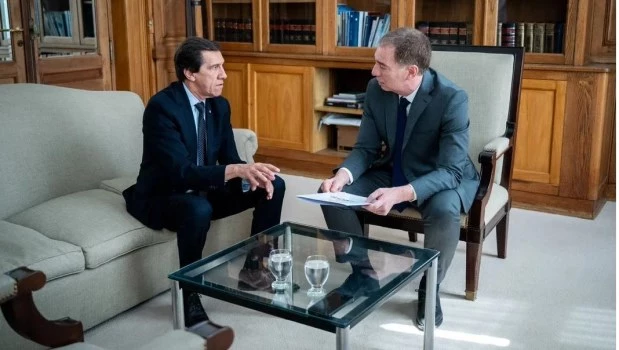 Santilli recibió a Carlos Sadir en busca de apoyos para el Presupuesto 2026