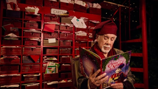 Lavié como Scrooge, un hombre frío y avaro sobre el que la Navidad obrará un milagro.