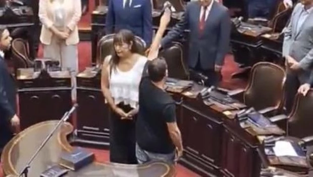 Narcotráfico, bufonadas y piropos (un Congreso sin ficha limpia)